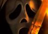 Il serial killer Ghostface nel poster di Scream 7.