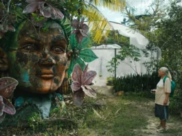 Denise Weinberg nel film Il sentiero azzurro.