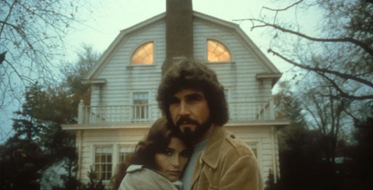 Una scena del film Amityville Horror.
