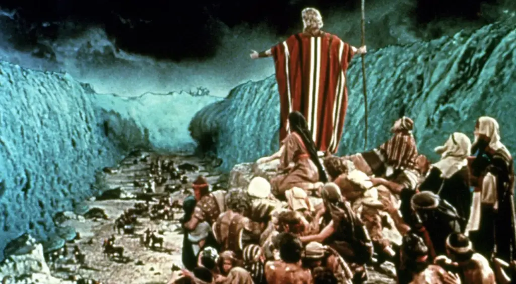Una scena dal film I dieci comandamenti.