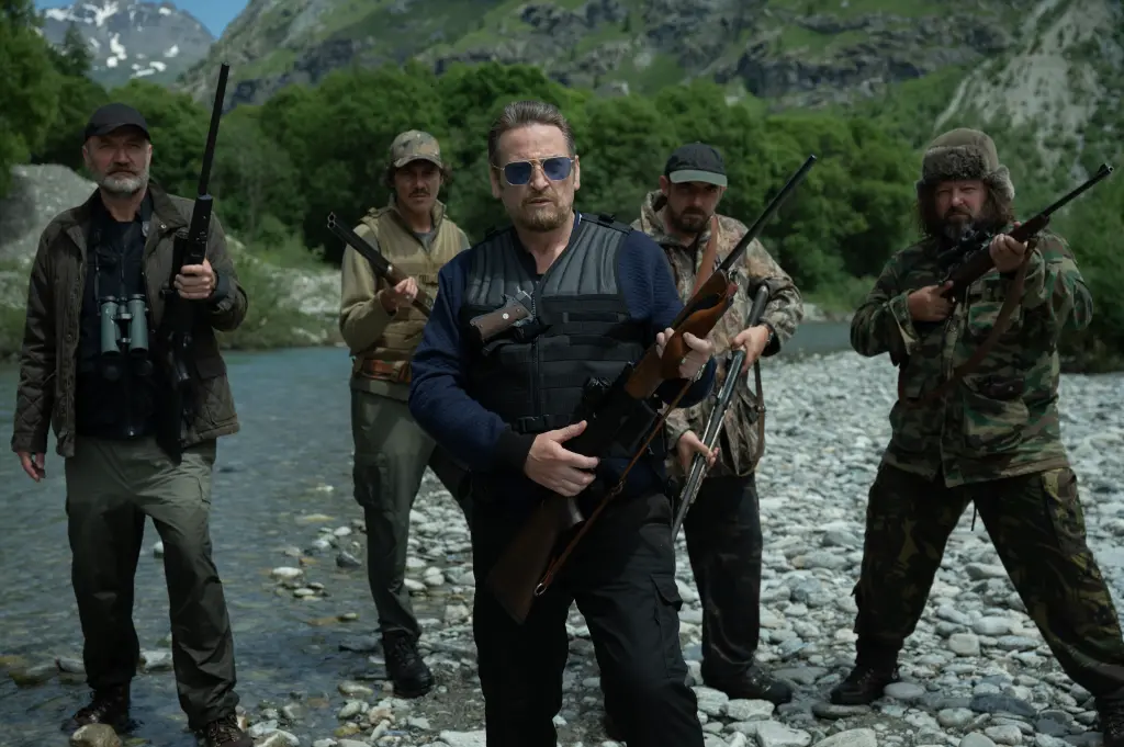 Una scena della serie TV Apple TV Traqués - La caccia.