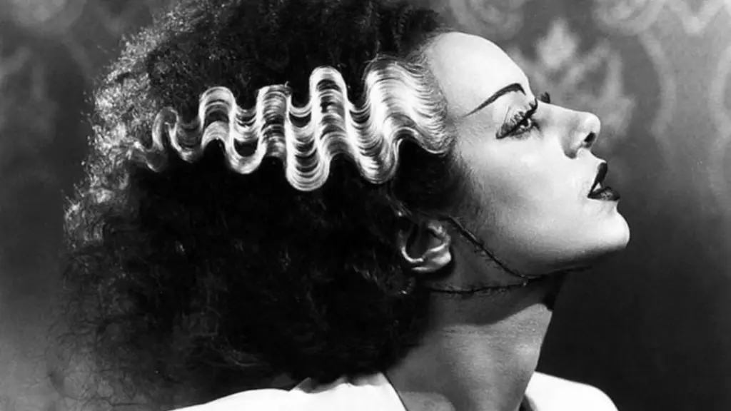 Elsa Lanchester nel film La moglie di Frankenstein.