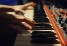 Una scena dalla docuserie RaiPlay Playing Memories.