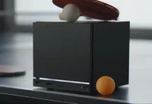 In foto la nuova Steam Machine di Valve.