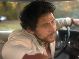 Josh O'Connor nel film The Mastermind.
