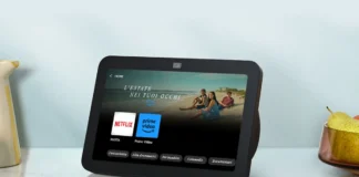 In foto Amazon Alexa Echo Show 8.