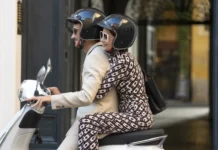 Lily Collins nella quinta stagione di Emily in Paris.