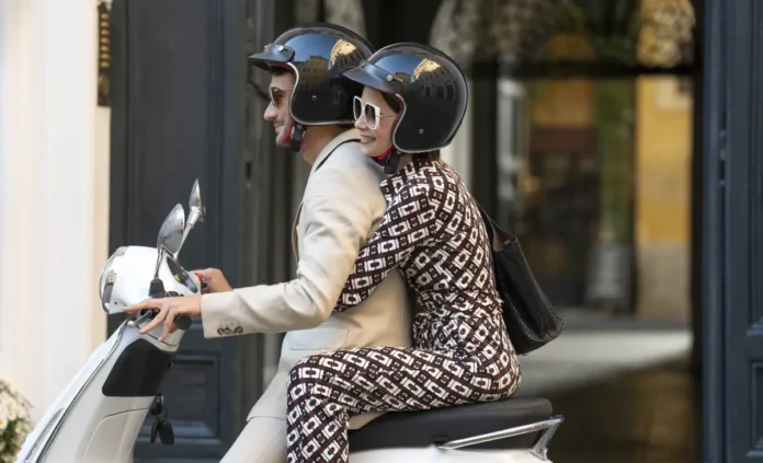 Lily Collins nella quinta stagione di Emily in Paris.