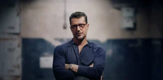 Fabrizio Corona nella docuserie Netflix Fabrizio Corona: Io sono notizia.