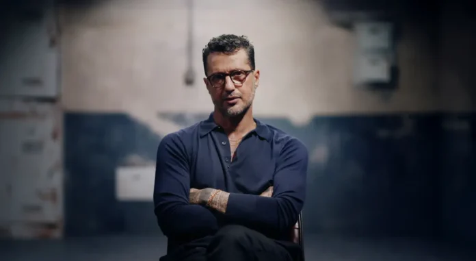 Fabrizio Corona nella docuserie Netflix Fabrizio Corona: Io sono notizia.