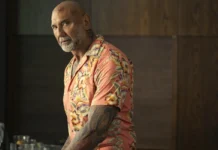 Dave Bautista nel film Fratelli demolitori.