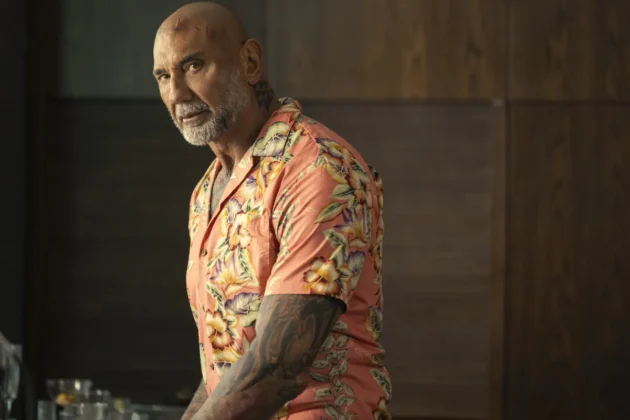 Dave Bautista nel film Fratelli demolitori.