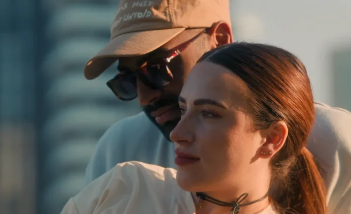 Una scena dallo show Netflix L'amore è cieco: Italia.