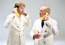 Filippo Laganà e Kevin Spacey nello show Minimarket.