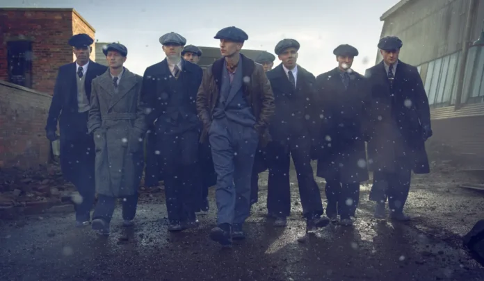 In foto i protagonisti del film Netflix Peaky Blinders: The Immortal Man.