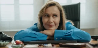 Lucia Mascino nella stagione 13 de I Delitti del BarLume.