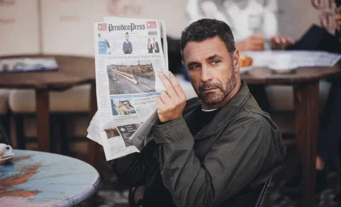 Raoul Bova in Don Matteo 15.