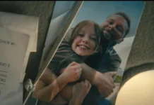 Una scena dal film Lee Cronin – La Mummia.