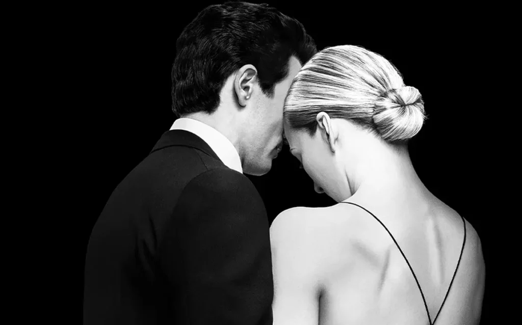 Il poster della serie TV Love Story: John F. Kennedy Jr. & Carolyn Bessette.