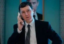 Paul Dano nel film Il Mago del Cremlino– Le origini di Putin.