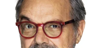 In foto il fotografo Oliviero Toscani.