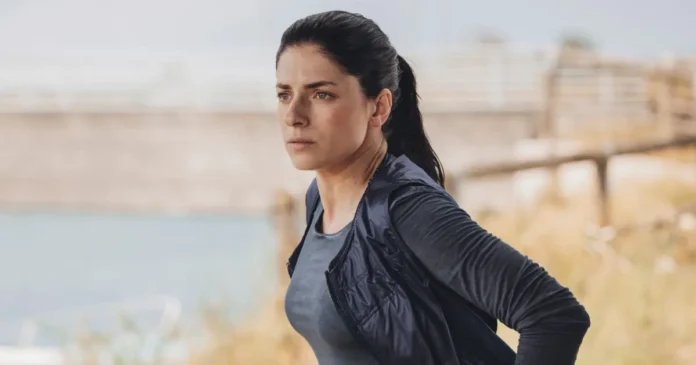 Chiara Giannetta nella serie TV Rosa elettrica.