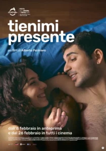 Il poster del film Tienimi presente.