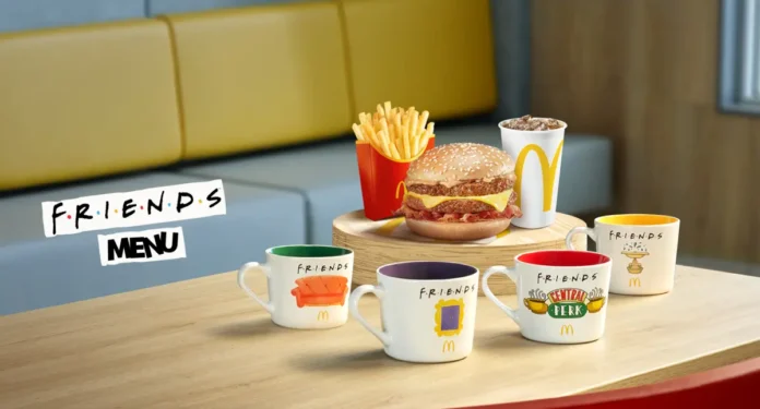 In foto le tazze del Friends Menu di Mc Donald's.