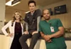 Zach Braff, Donald Faison e Sarah Chalke nella serie revival di Scrubs.