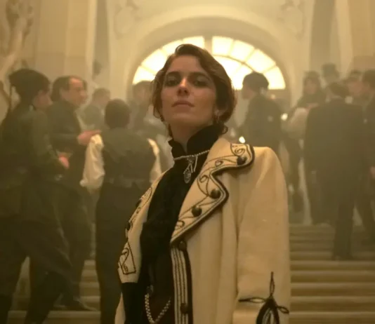 Valentina Romani nel film Alla Festa della Rivoluzione.