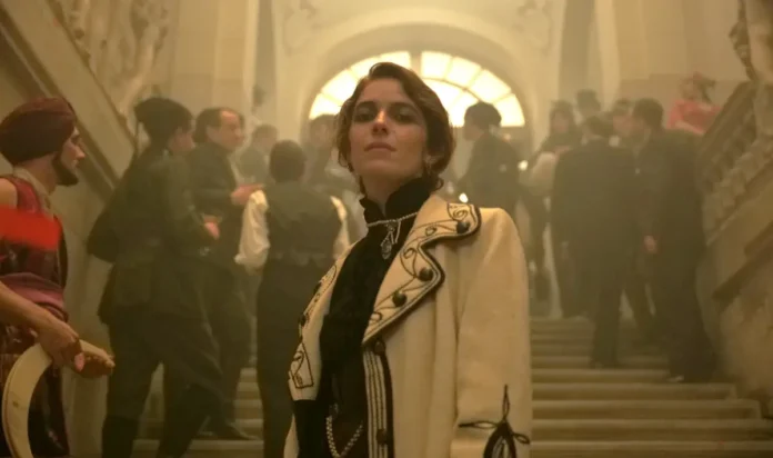 Valentina Romani nel film Alla Festa della Rivoluzione.