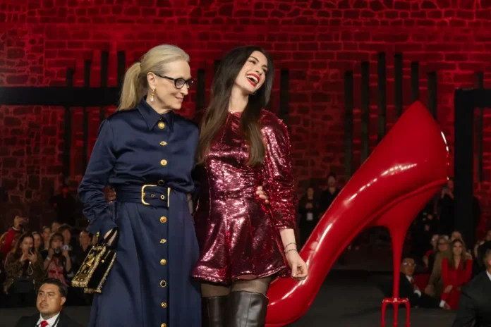 Meryl Streep e Anne Hathaway nel tour messicano de Il Diavolo veste Prada 2.