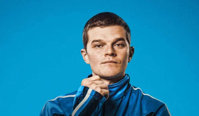 Robert Aramayo nel film I Swear.