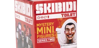 In foto l'action figures ispirata dalla webseries Skibidi Toilet.