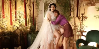 Diana Del Bufalo e Valentina Nappi nella commedia Prime Video Ancora più Sexy.