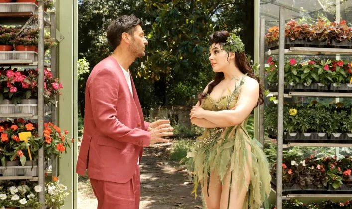 Filippo Bisciglia e Valentina Nappi nella commedia Prime Video Ancora pi&ugrave; Sexy.