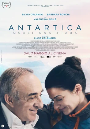 Il poster del film Antartica &ndash; Quasi una fiaba.