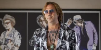 Checco Zalone nel film Buen Camino.