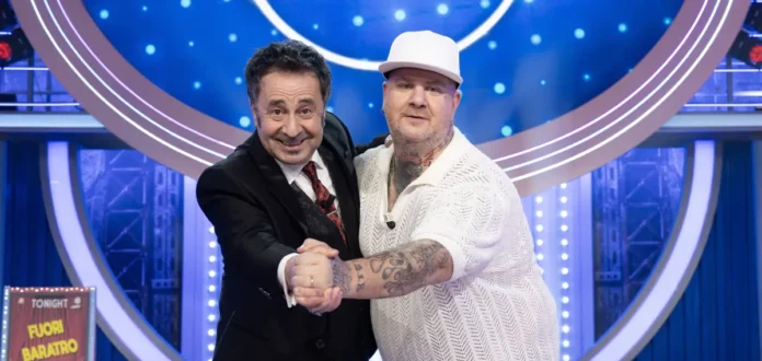 Il Mago Forest e Jake La Furia nella puntata 4 di GialappaShow.