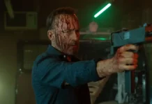 Bob Odenkirk nel film Io sono nessuno 2.