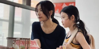 Una scena dal film La mia famiglia a Taipei.