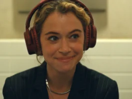 Tatiana Maslany nella serie Apple TV Maximum Pleasure Guaranteed.