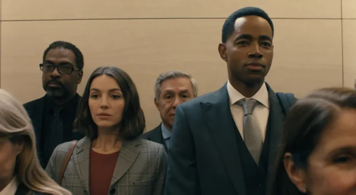 Una scena dalla serie Disney+ Not Suitable for Work.