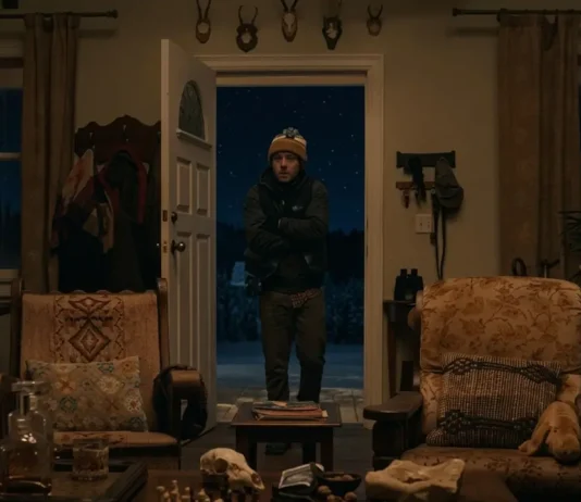Una scena dal film horror di Zach Cregger Resident Evil.