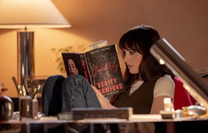 Verity.trailer.cover Dakota Johnson nel thriller Verity.