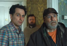 Matthew Rhys e Stephen Root in Widow’s Bay.
