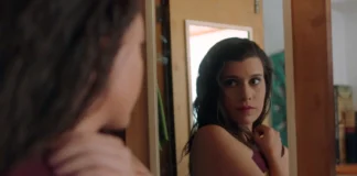 Giovanna Sannino nel film Carmen è partita.