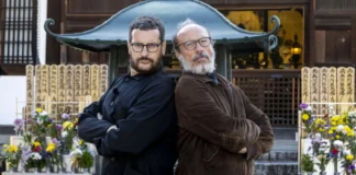 Costantino della Gherardesca e Guido Meda nella puntata finale di Pechino Express 2026.
