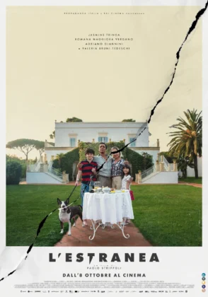 Il poster del film L'estranea.