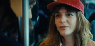 Ella Rumpf nel film Love Letters.